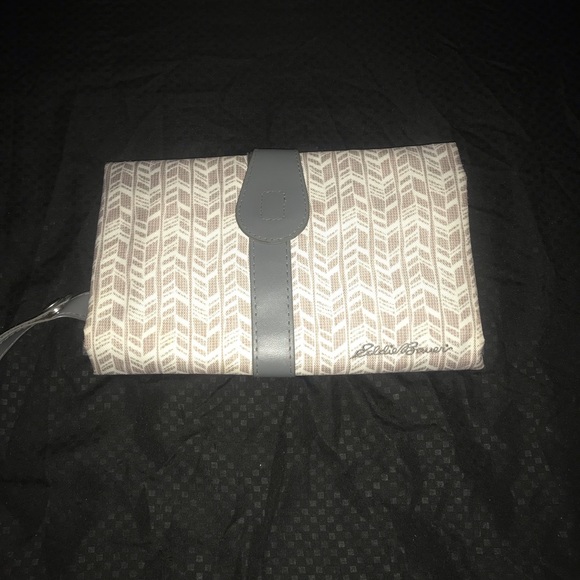 New Eddie Bauer Unisex diaper Changing Mat on the go very convenient. - Picture 1 of 4